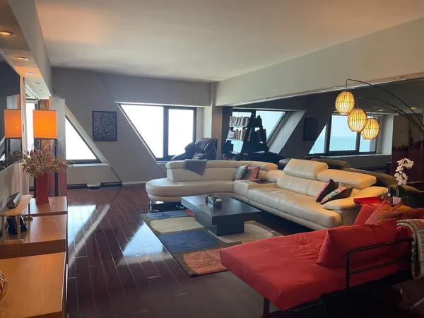 $515,000 | 175 East Delaware Place, Unit 6706, Chicago, IL 60611