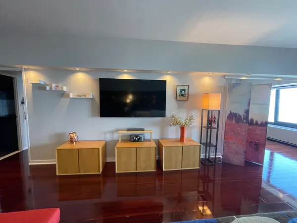 $515,000 | 175 East Delaware Place, Unit 6706, Chicago, IL 60611