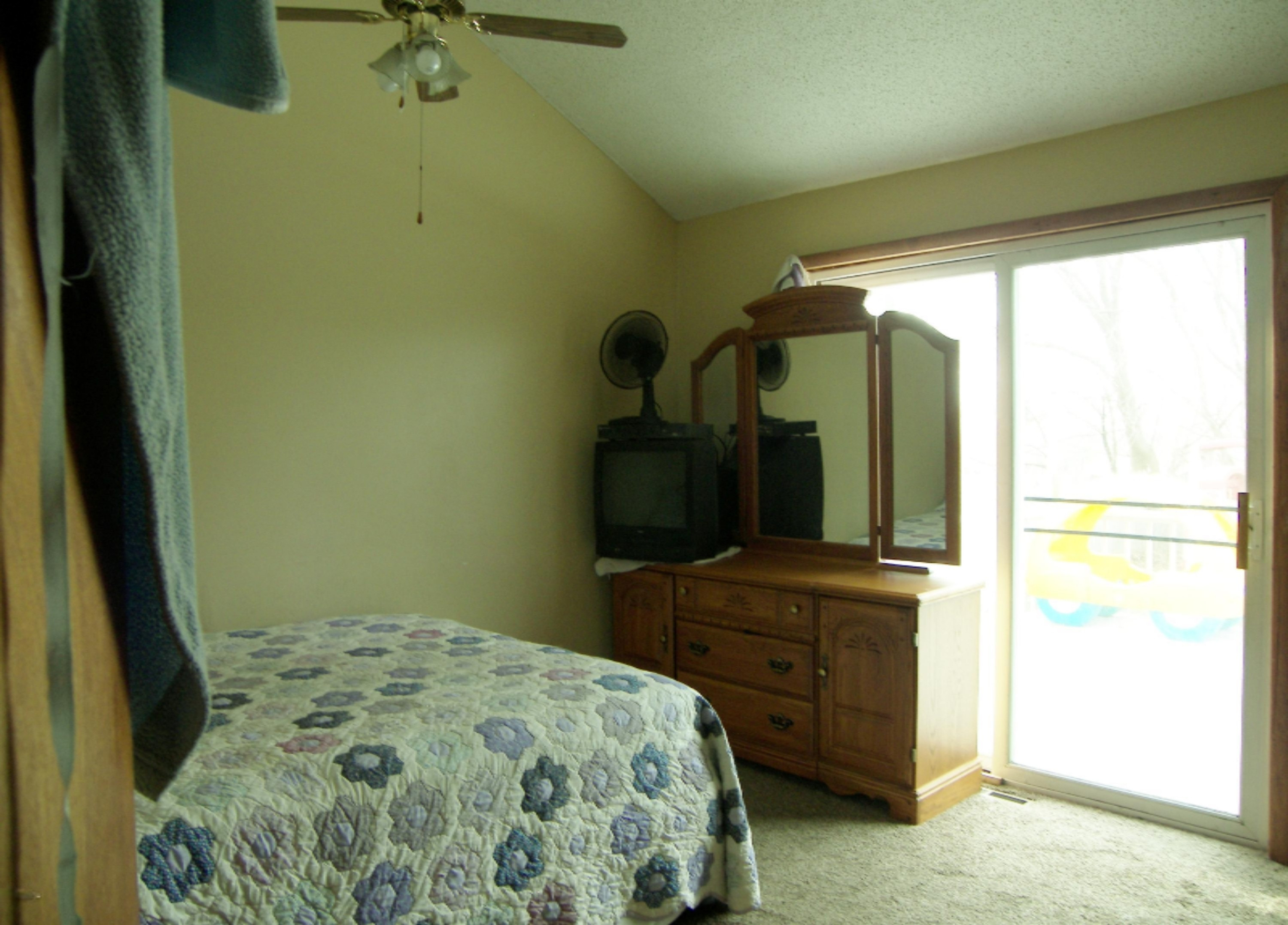 9542 Gast Road Bridgman, MI 49106 - Photo 4 of 9 100_3784