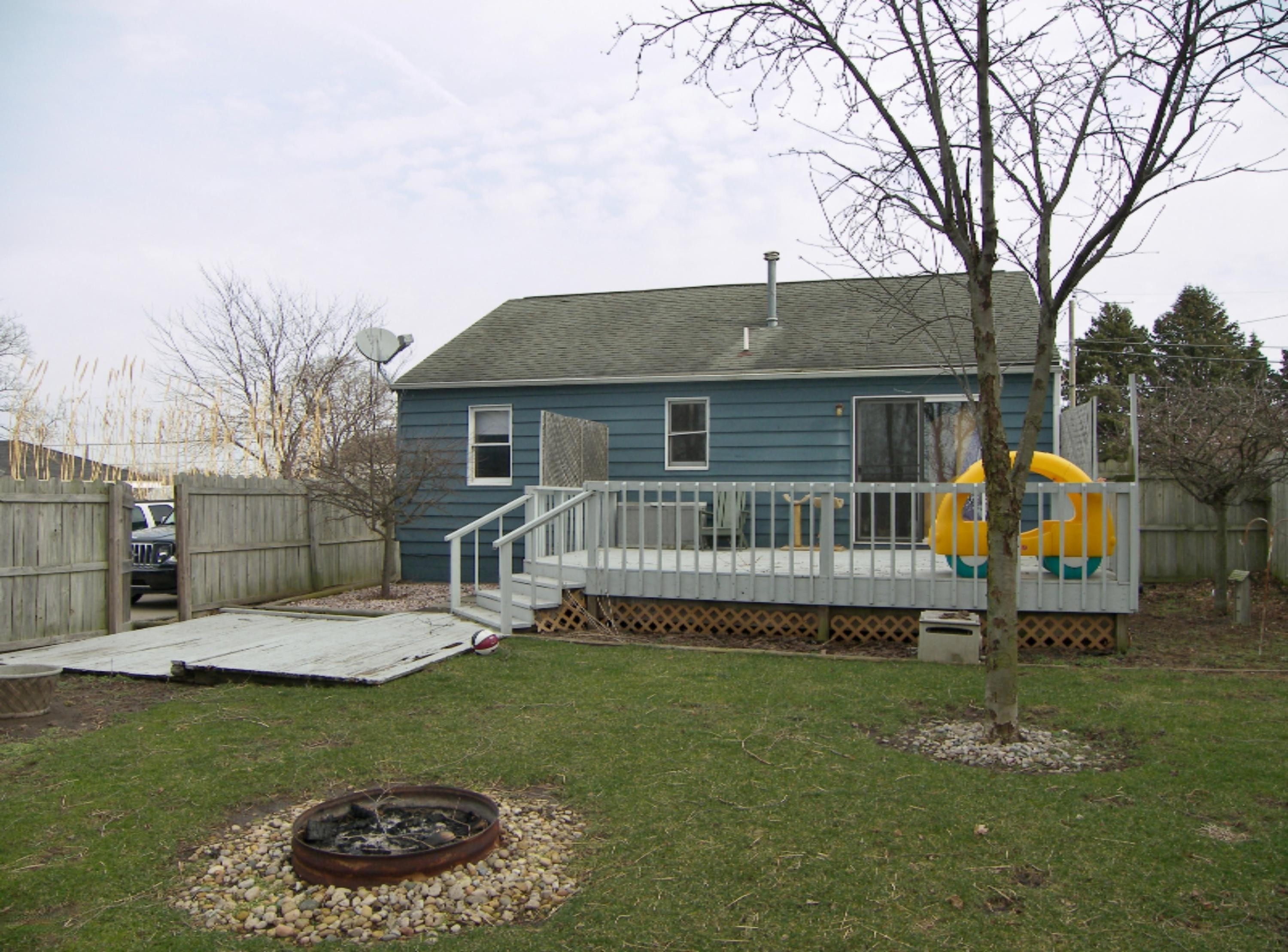 9542 Gast Road Bridgman, MI 49106 - Photo 5 of 9 100_3788