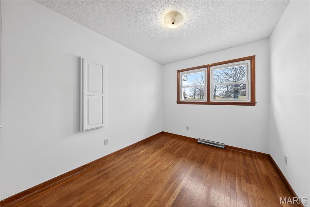 208 Mexico Road Wentzville, MO 63385 - Photo 8 of 33