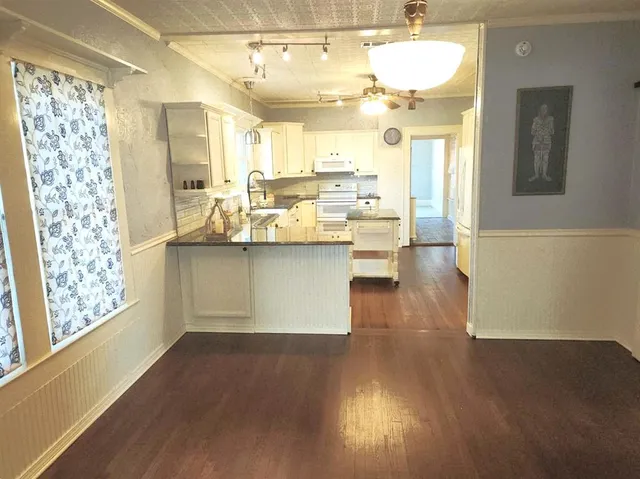 $2,000 | 708 North Rockwall Street, Terrell, TX 75160