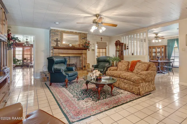 $305,000 | 1100 West Gilman Road, Lafayette, LA 70501