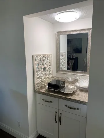 $239,900 | 9273 Southwest 8th Street, Unit 206, Boca Raton, FL 33428