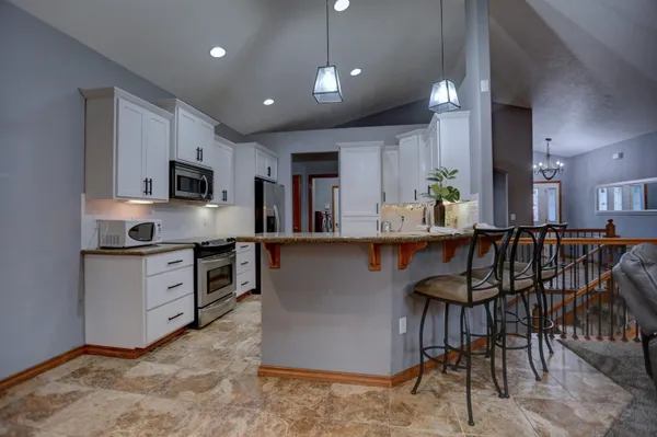 $670,000 | 5805 North Hermosa Circle, Otis Orchards, WA 99027