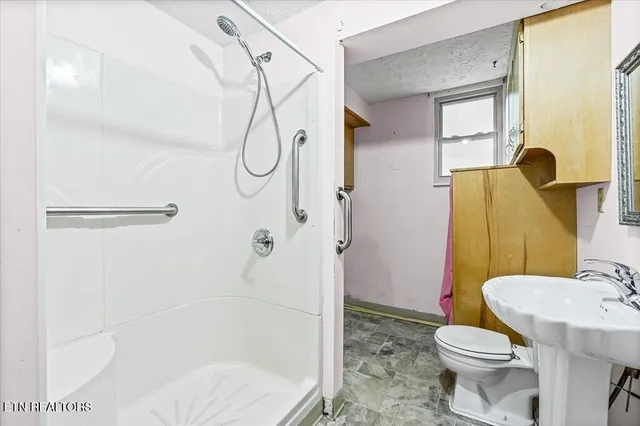 $245,000 | 773 Dunbar Road, Crossville, TN 38572