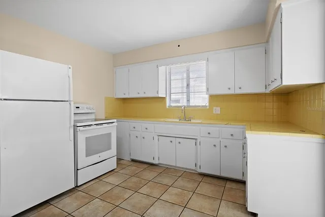 $2,100 | 3452 9th Avenue North, St. Petersburg, FL 33713