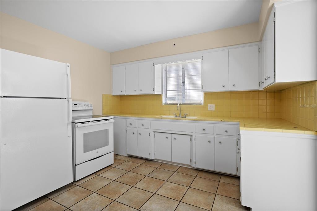 3452 9th Avenue North St. Petersburg, FL 33713 - Photo 3 of 21