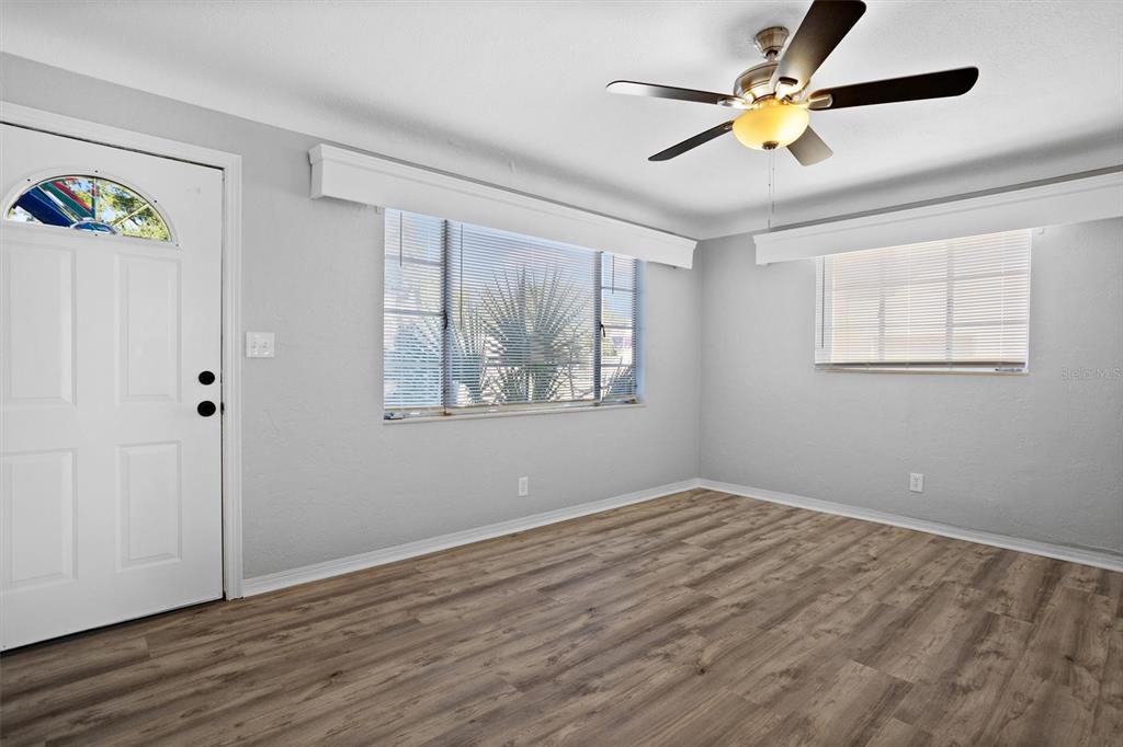 3452 9th Avenue North St. Petersburg, FL 33713 - Photo 7 of 21