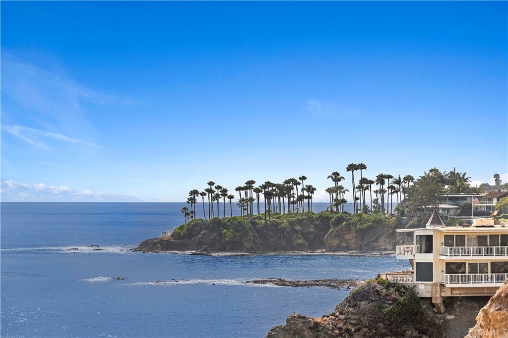 520 Cliff Drive, Unit 303 Laguna Beach, CA 92651 - Photo 34 of 46 a view of a city