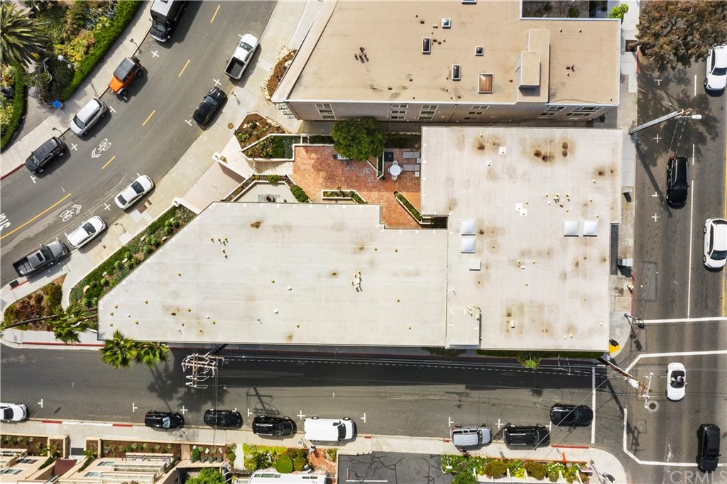 520 Cliff Drive, Unit 303 Laguna Beach, CA 92651 - Photo 41 of 46 a view of building with outdoor space