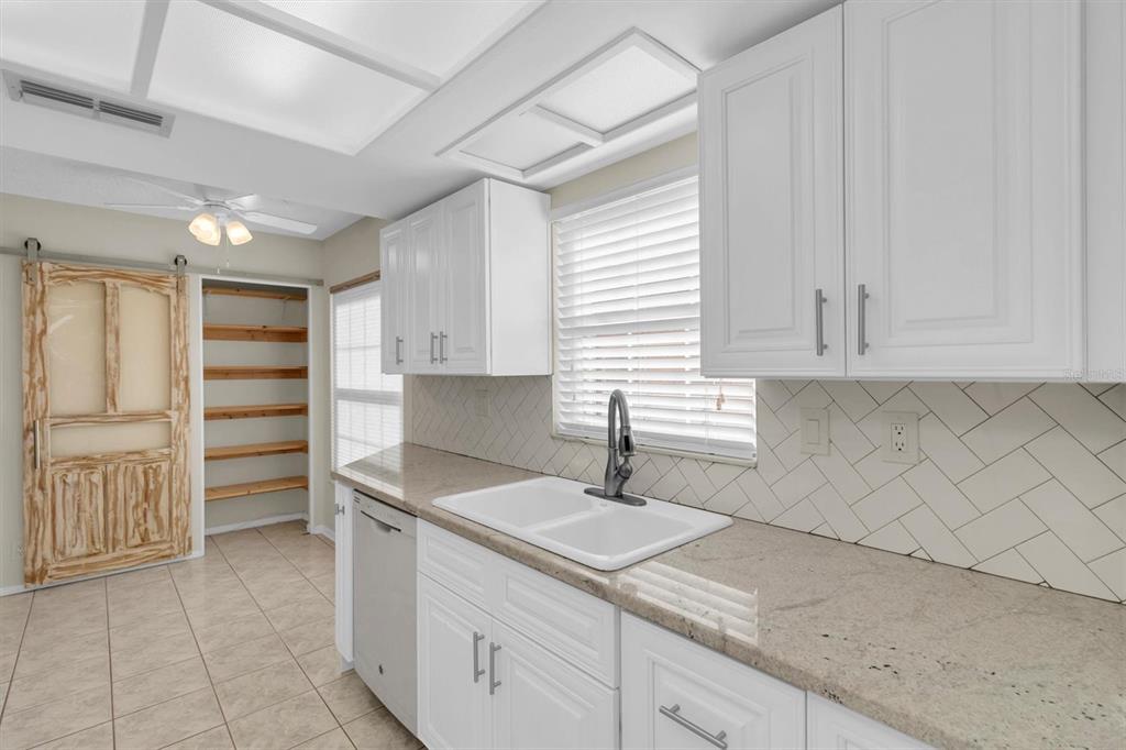 4814 Grist Mill Circle New Port Richey, FL 34655 - Photo 11 of 63