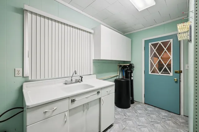 $289,900 | W7028 Highway 16, Pardeeville, WI 53954