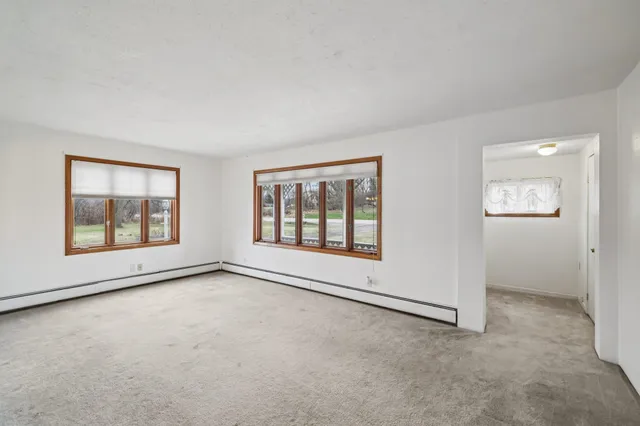 $289,900 | W7028 Highway 16, Pardeeville, WI 53954