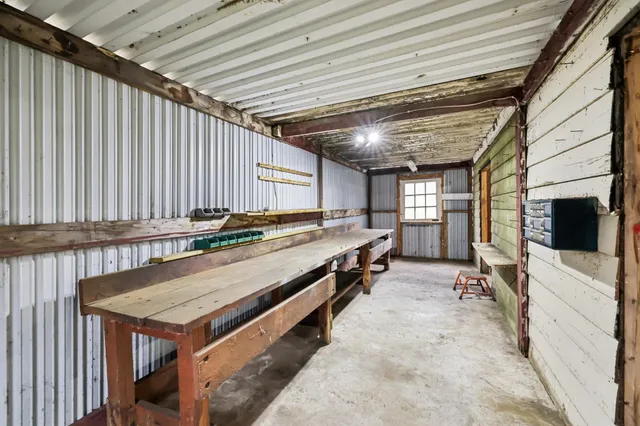 $289,900 | W7028 Highway 16, Pardeeville, WI 53954