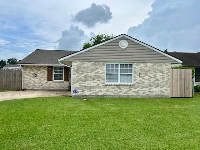 $200,000 | 161 Carmen Drive, Avondale, LA 70094
