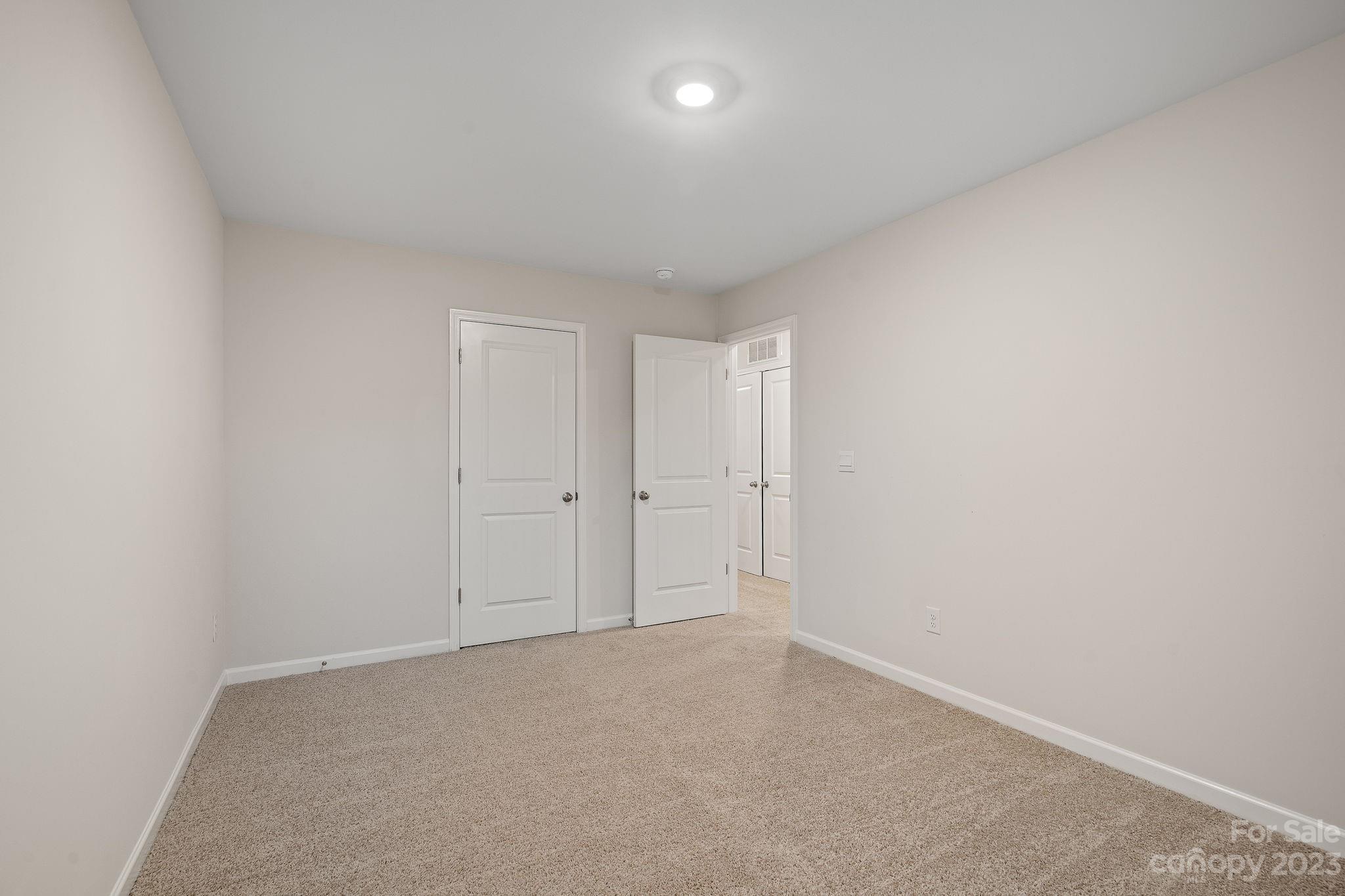 8044 Starnes Randall Road Charlotte, NC 28215 - Photo 11 of 28 Gallery Image 11