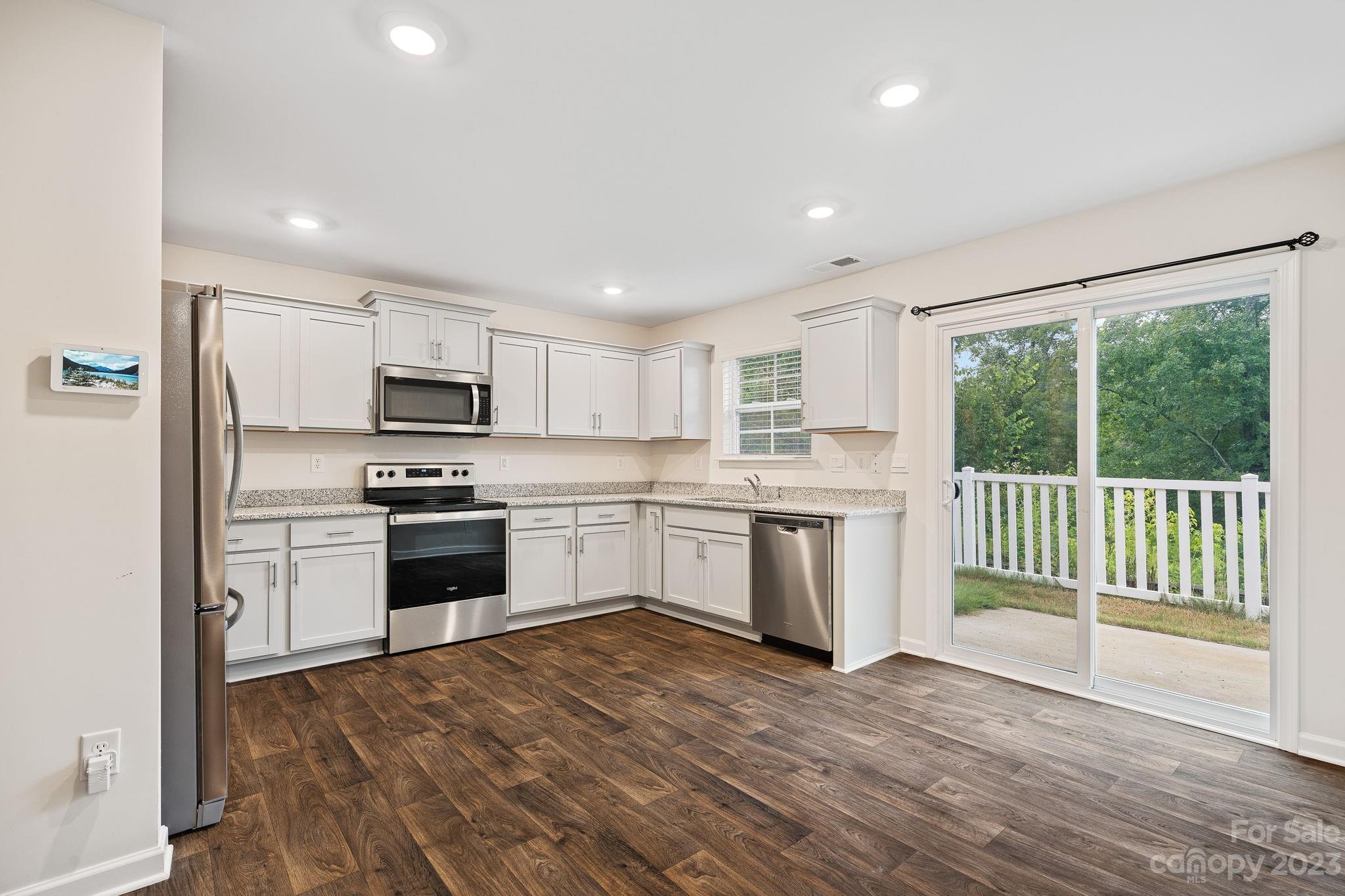 8044 Starnes Randall Road Charlotte, NC 28215 - Photo 7 of 28 Gallery Image 7