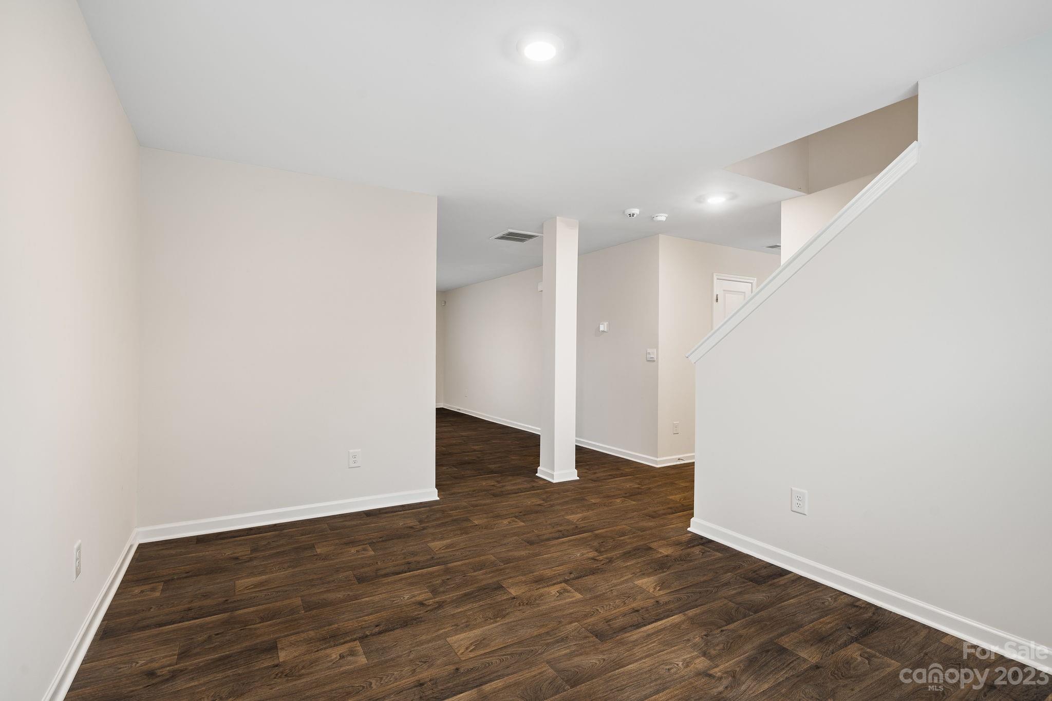 8044 Starnes Randall Road Charlotte, NC 28215 - Photo 8 of 28 Gallery Image 8