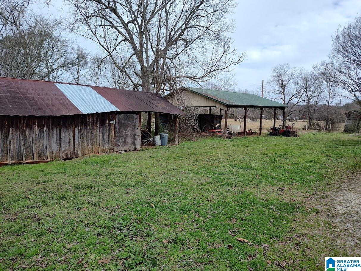 1322 Talladega Springs Road Sylacauga, AL 35151 - Photo 3 of 22