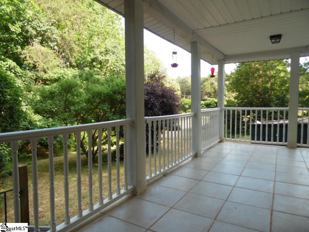 100 Walker Road Travelers Rest, SC 29690 - Photo 6 of 36 Gallery Image 6