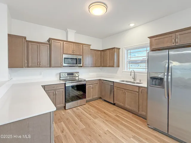 $359,900 | 522 Millbrooke Circle, Elizabeth City, NC 27909