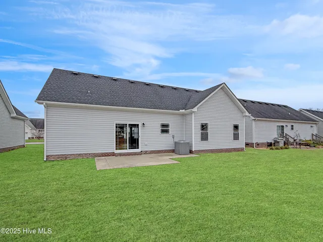 $359,900 | 522 Millbrooke Circle, Elizabeth City, NC 27909