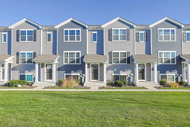 $312,500 | 2368 Alison Avenue, Pingree Grove, IL 60140