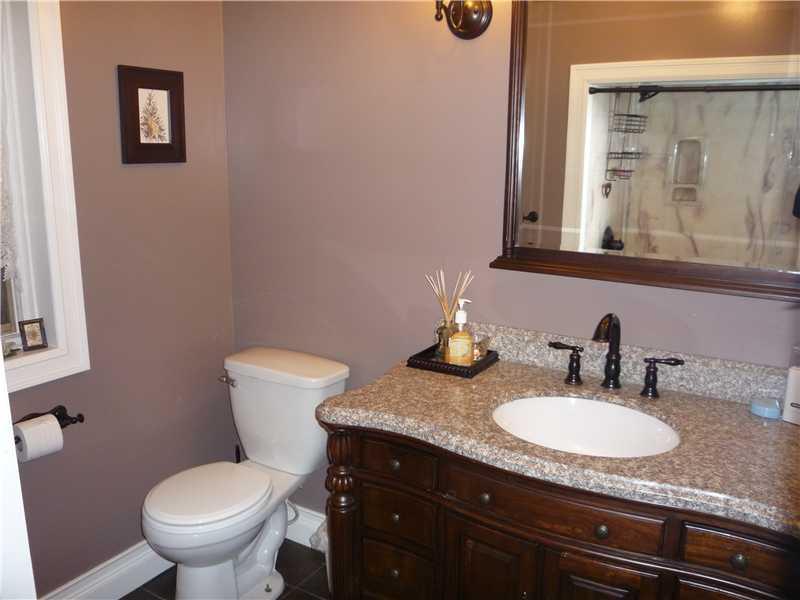 606 Greenlee Road Whitehall, PA 15227 - Photo 14 of 25 Master Bath/Spa.