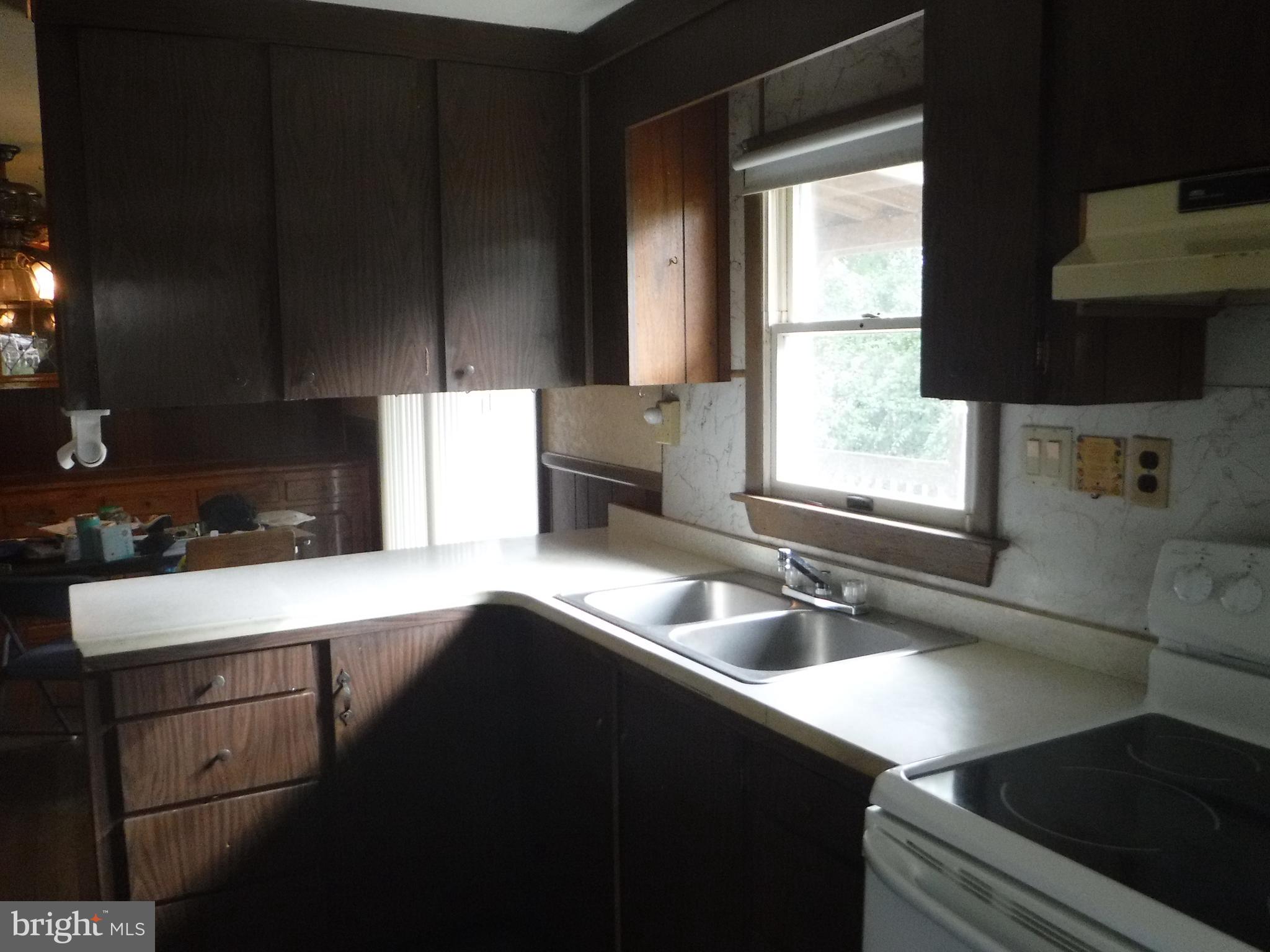 6950 Ridge Road Hanover, MD 21076 - Photo 12 of 29 Kitchen