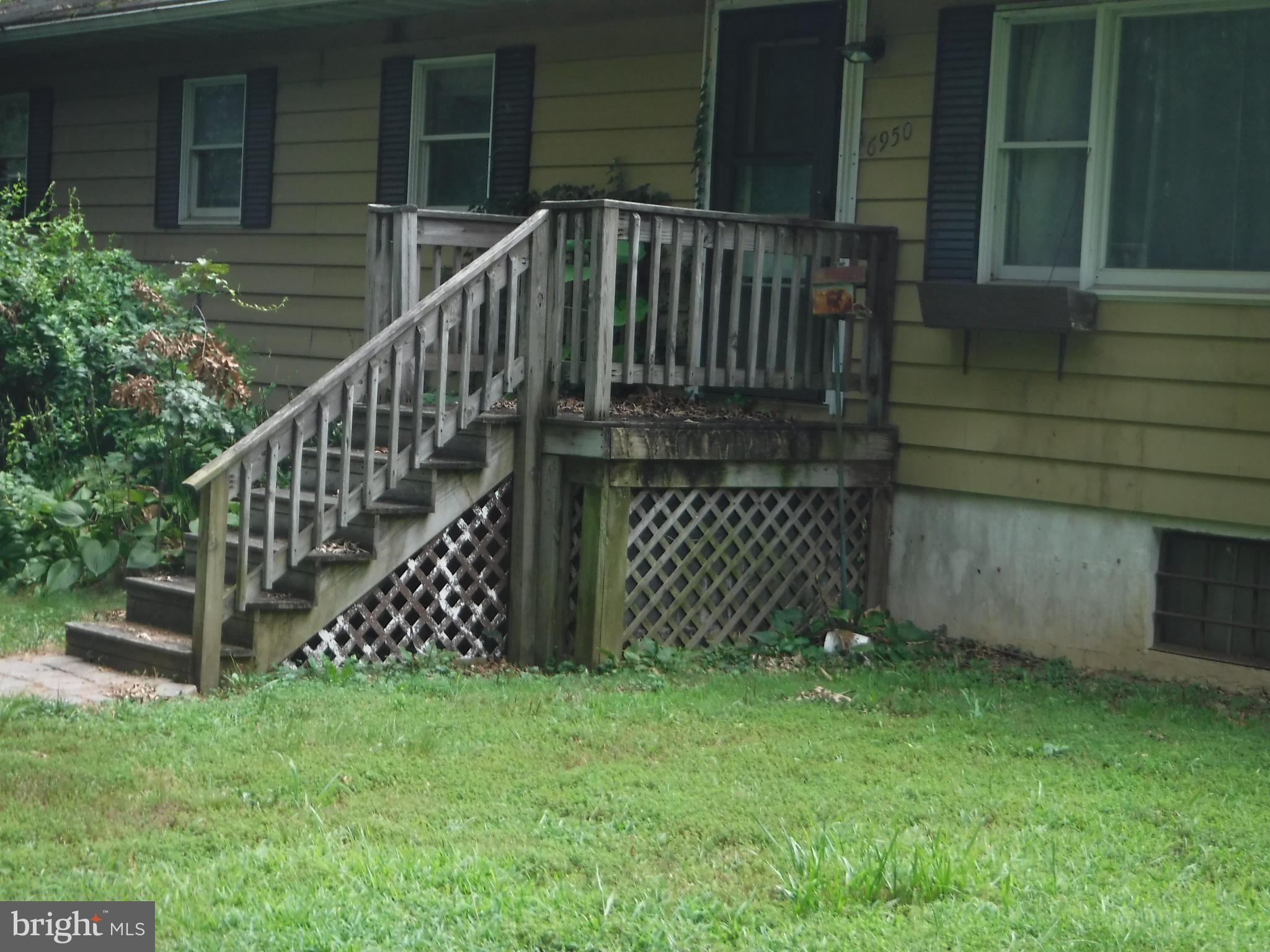 6950 Ridge Road Hanover, MD 21076 - Photo 4 of 29 Front Entrance