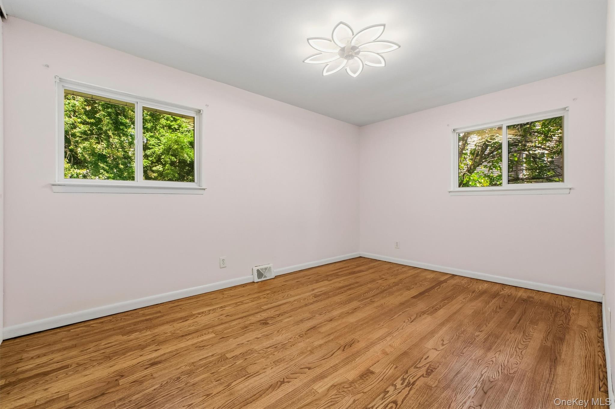 29 Cumberland Road Fishkill, NY 12524 - Photo 13 of 34 Primary bedroom