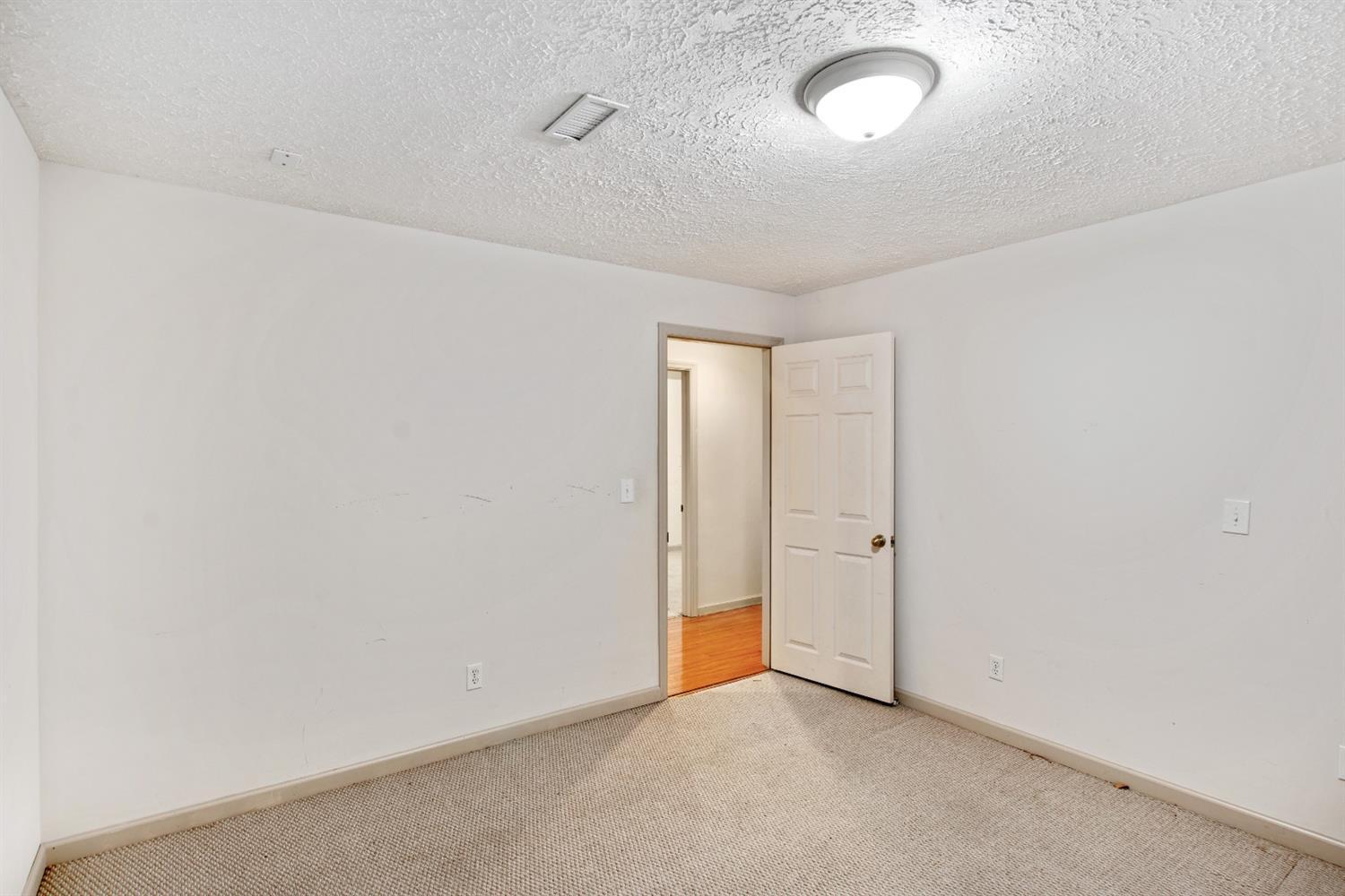 8639 Cox Road West Chester, OH 45069 - Photo 21 of 28 Gallery Image 21