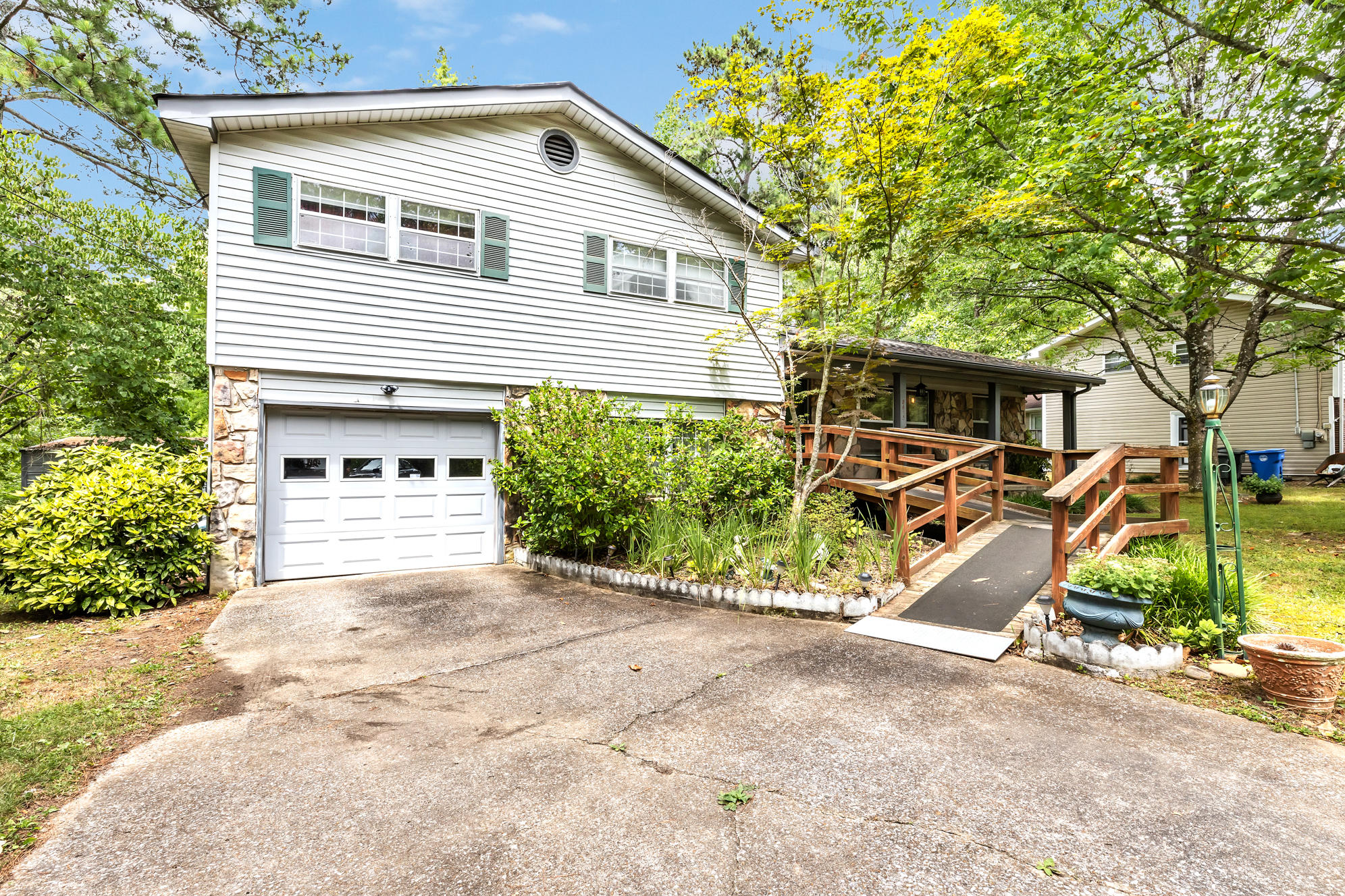 8615 Igou Gap Road Chattanooga, TN 37421 - Photo 4 of 28 ig5