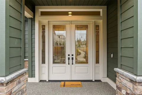 $3,099,950 | 24480 Northeast 19th Place, Sammamish, WA 98074