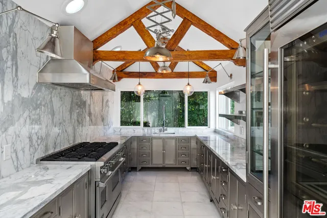 $1,699,000 | 2250 Nichols Canyon Road, Los Angeles, CA 90046