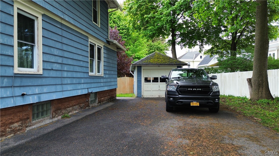 519 Broadway Street Oneida, NY 13421 - Photo 46 of 47