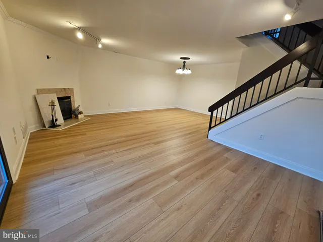 $3,000 | 262 Clinton Court, Holland, PA 18966