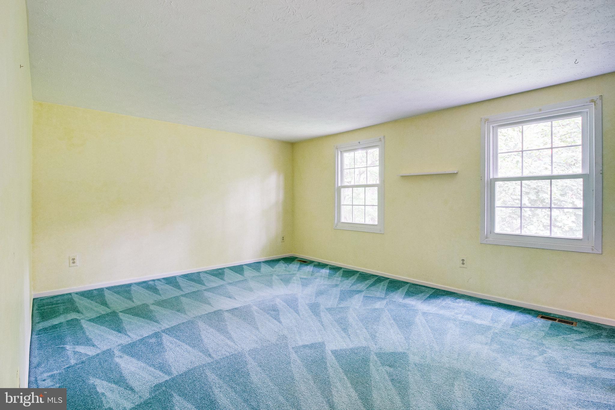8301 Old Tree Court Springfield, VA 22153 - Photo 27 of 30 Third bedroom is HUGE!