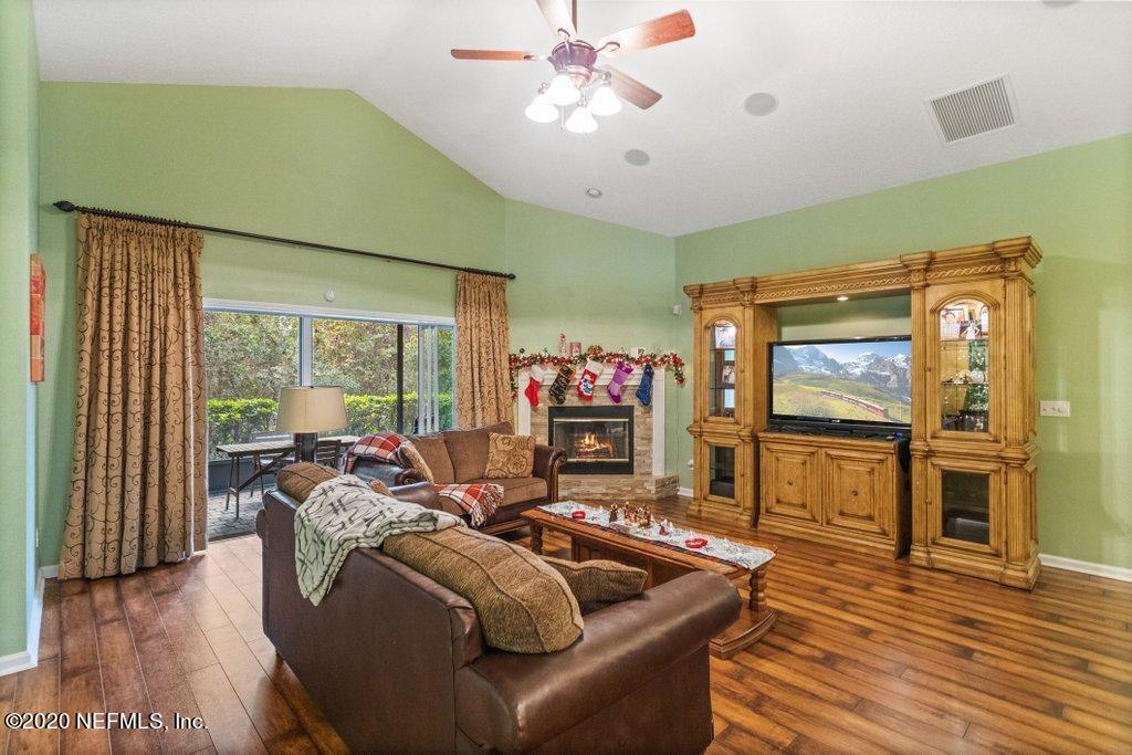652 Reflection Cove Road Jacksonville, FL 32218 - Photo 18 of 43 Living Room
