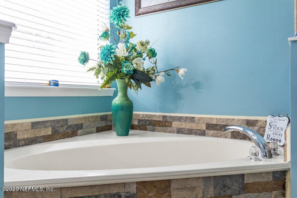 652 Reflection Cove Road Jacksonville, FL 32218 - Photo 26 of 43 Master Bathroom
