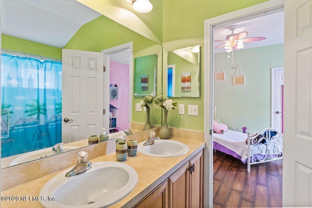 652 Reflection Cove Road Jacksonville, FL 32218 - Photo 35 of 43 2nd Bathroom (J&J)