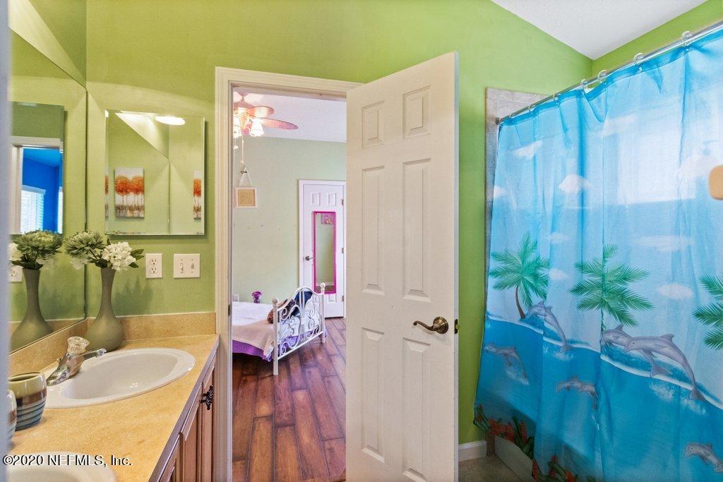 652 Reflection Cove Road Jacksonville, FL 32218 - Photo 36 of 43 2nd Bathroom (J&J)