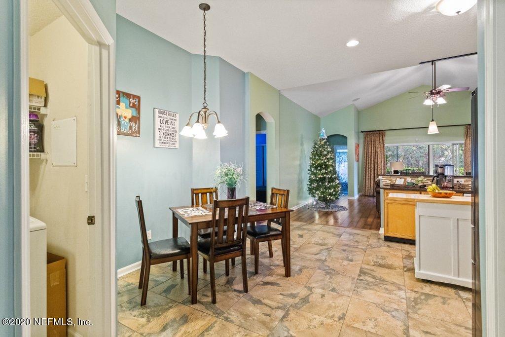 652 Reflection Cove Road Jacksonville, FL 32218 - Photo 10 of 43 Entry to Kitchen