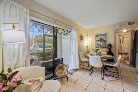 $220,000 | 10710 Royal Palm Boulevard, Unit 22, Coral Springs, FL 33065