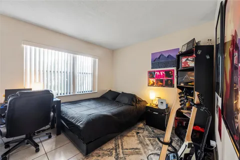 $220,000 | 10710 Royal Palm Boulevard, Unit 22, Coral Springs, FL 33065