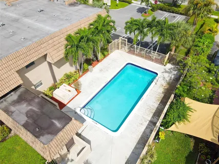 $220,000 | 10710 Royal Palm Boulevard, Unit 22, Coral Springs, FL 33065