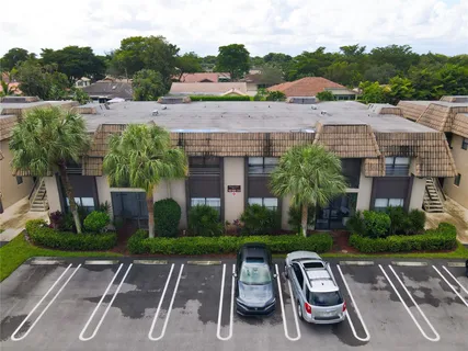 $220,000 | 10710 Royal Palm Boulevard, Unit 22, Coral Springs, FL 33065