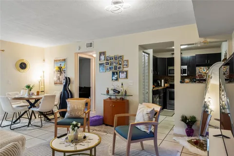 $220,000 | 10710 Royal Palm Boulevard, Unit 22, Coral Springs, FL 33065