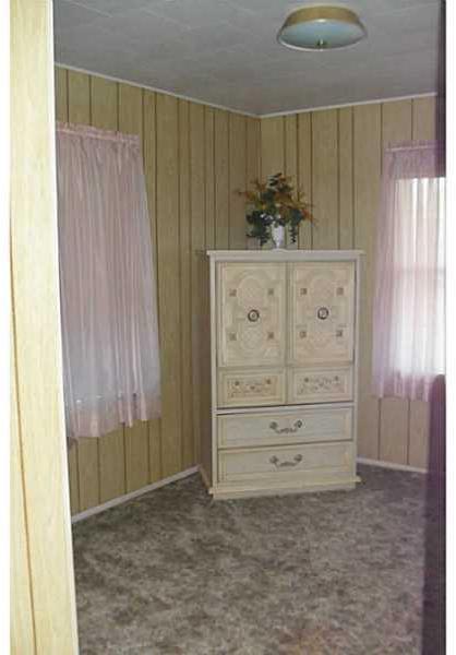 565 Reno Street Rochester, PA 15074 - Photo 20 of 25 Bedroom. 3rd Bedroom
